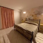 La Collina Konukevi *