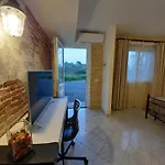 La Collina Konukevi
