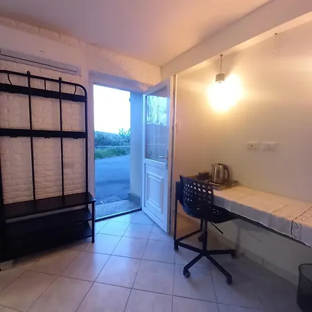 La Collina 招待所 *