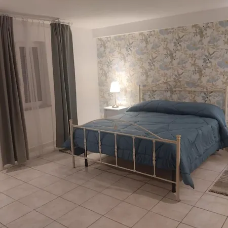 La Collina Guest house *
